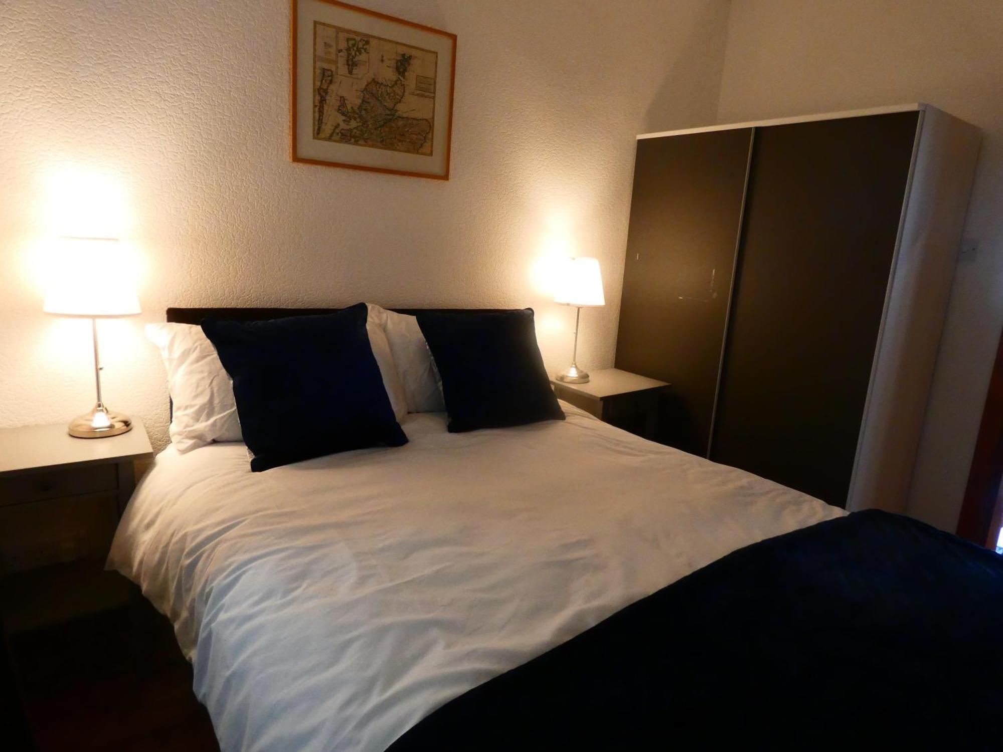 Central 2-Bed Flat In Edimburgo Exterior foto